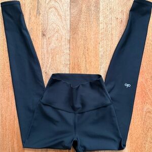 ALO Yoga Airlift High-Waist Leggings - XS, Black